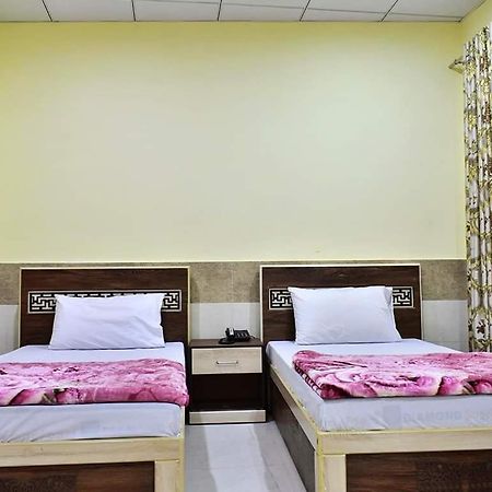 Mingora Swat Guest House מראה חיצוני תמונה