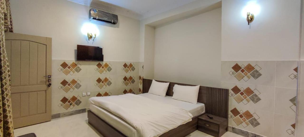 Mingora Swat Guest House מראה חיצוני תמונה