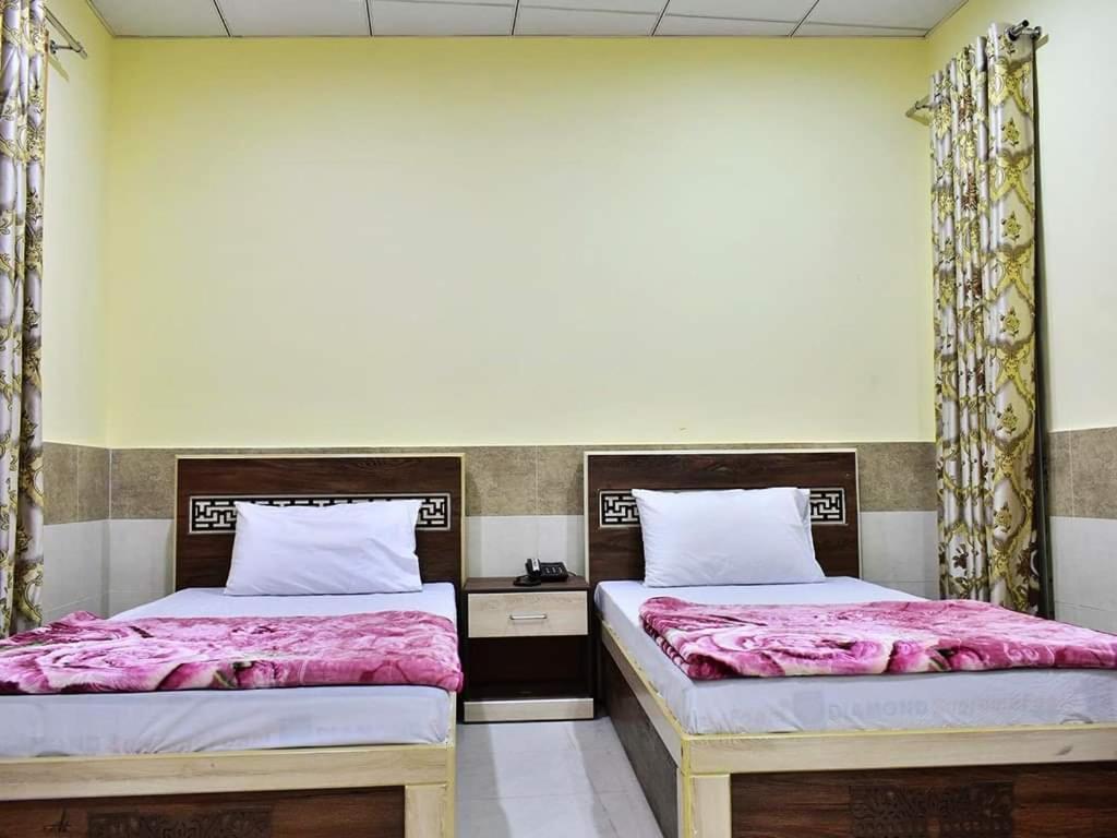 Mingora Swat Guest House מראה חיצוני תמונה