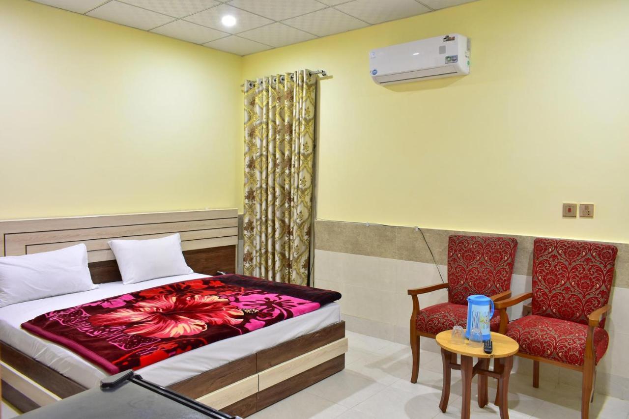 Mingora Swat Guest House מראה חיצוני תמונה
